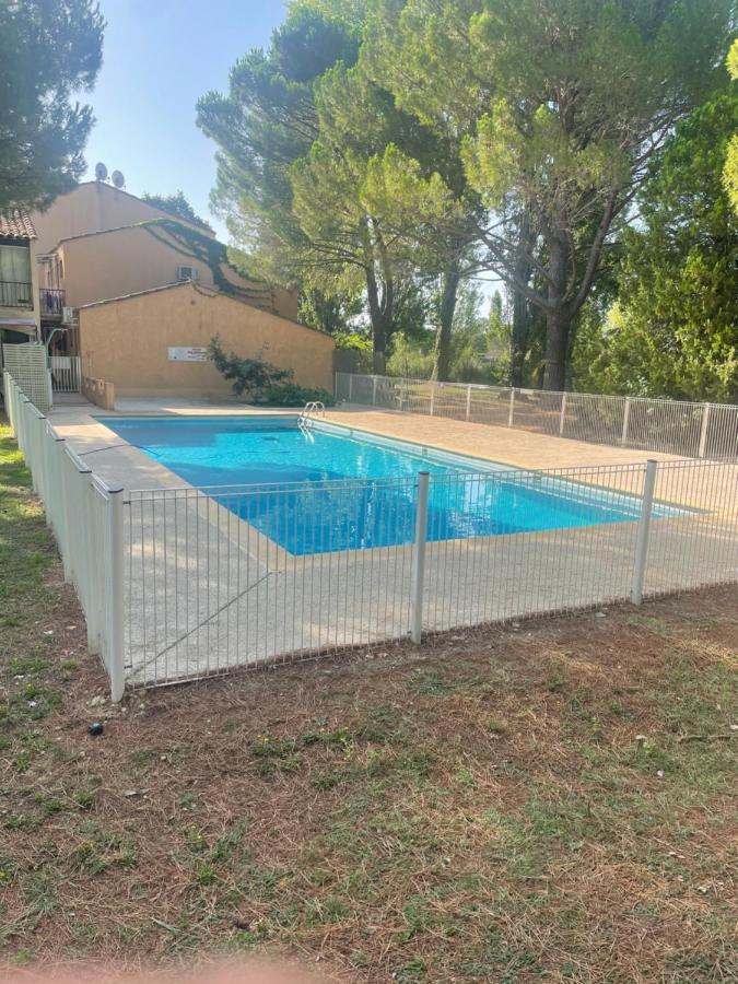 Appt Les Hameaux 2.0 Arles Exterior foto
